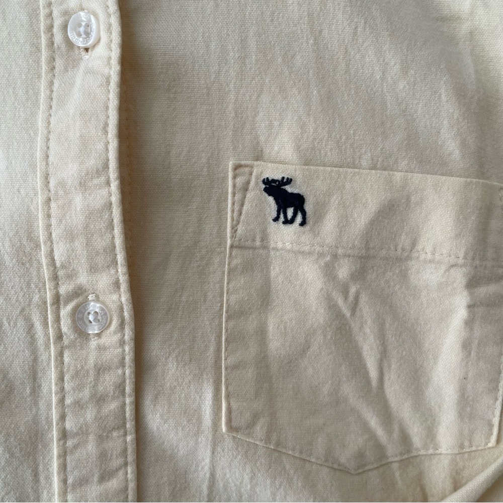 Pale Yellow Button Up Blouse !! - image 3